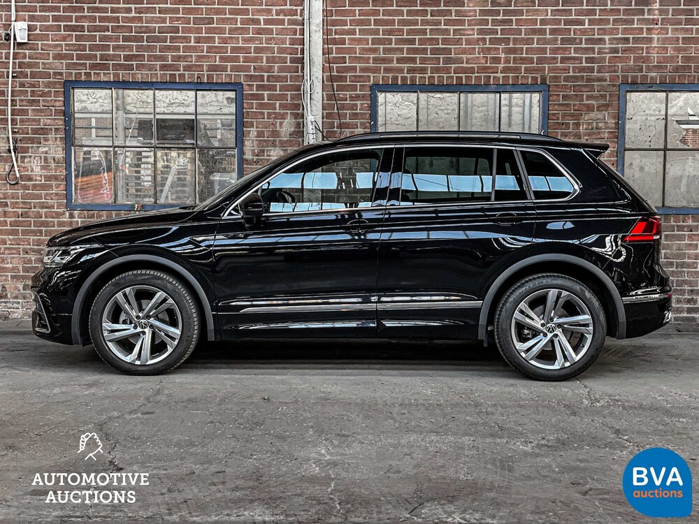 Volkswagen Tiguan 1.5 TSI R-Line 2021 -Org. NL- Garantie, N-982-RJ