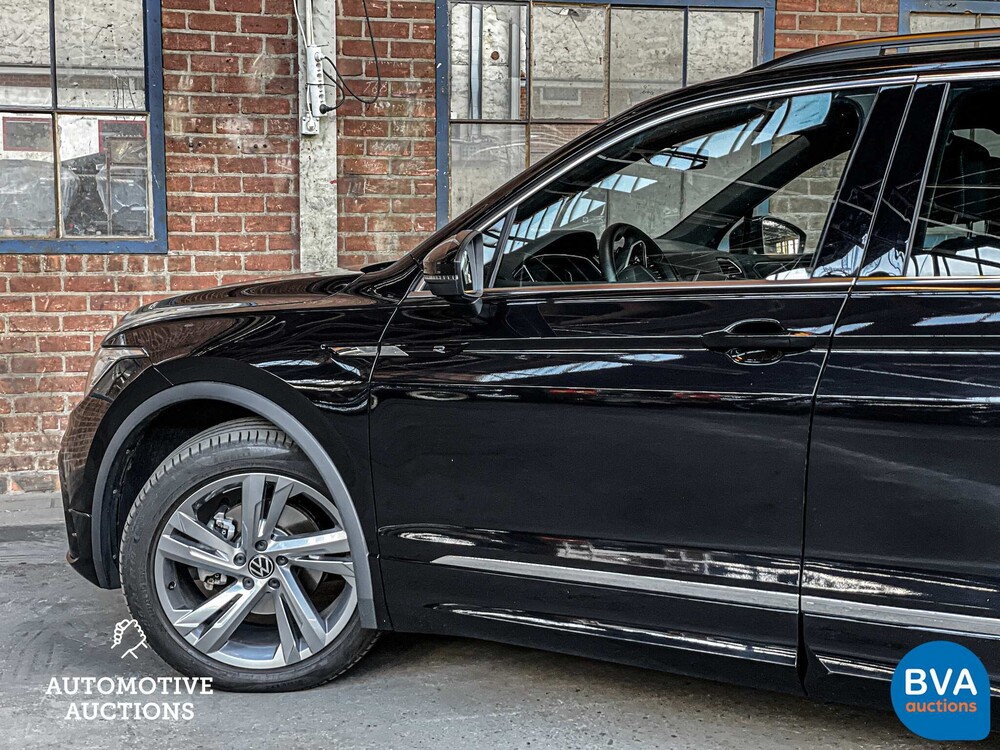 Volkswagen Tiguan 1.5 TSI R-Line 2021 -Org. NL- Garantie, N-982-RJ