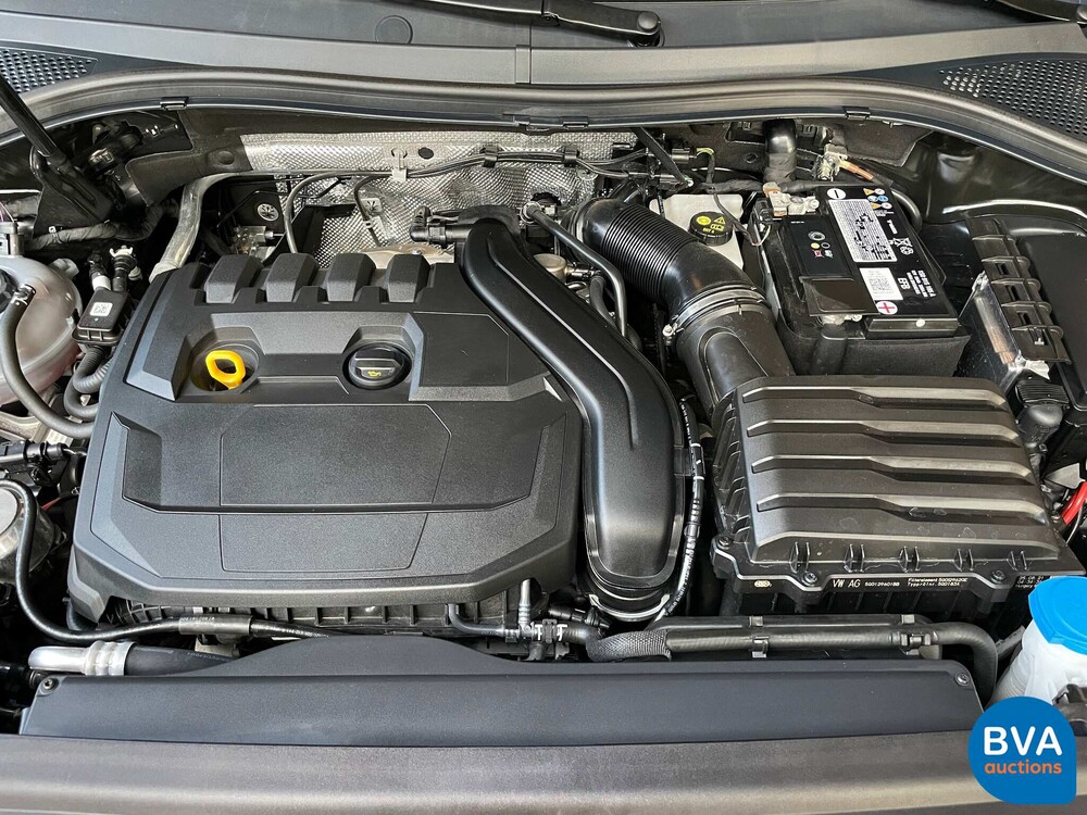 Volkswagen Tiguan 1.5 TSI R-Line 2021 -Org. NL- Garantie, N-982-RJ
