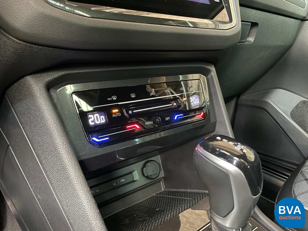 Volkswagen Tiguan 1.5 TSI R-Line 2021 -Org. NL- Garantie, N-982-RJ