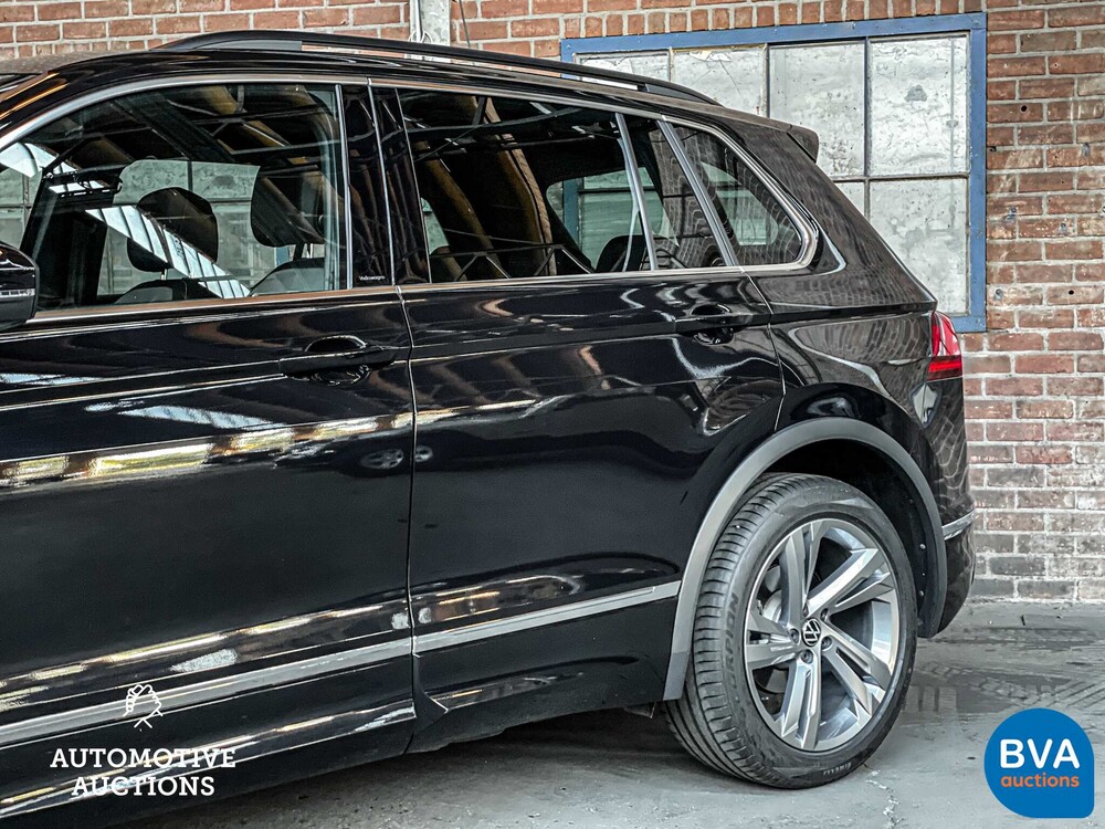 Volkswagen Tiguan 1.5 TSI R-Line 2021 -Org. NL- Garantie, N-982-RJ