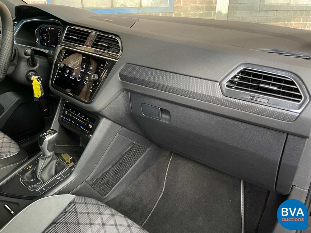 Volkswagen Tiguan 1.5 TSI R-Line 2021 -Org. NL- Garantie, N-982-RJ