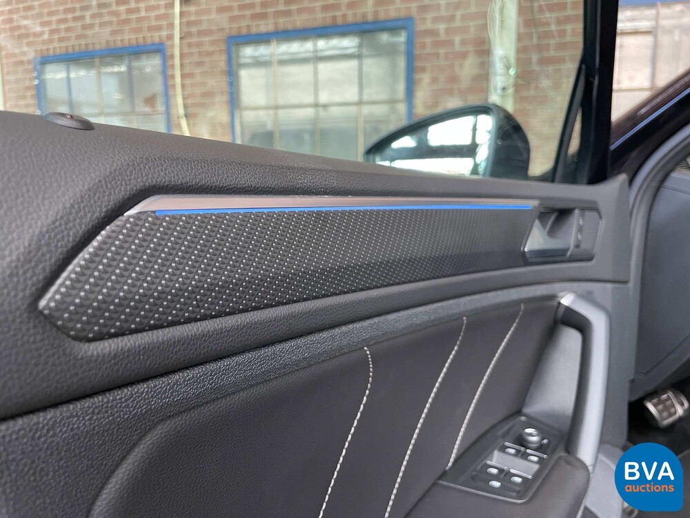 Volkswagen Tiguan 1.5 TSI R-Line 2021 -Org. NL- Garantie, N-982-RJ