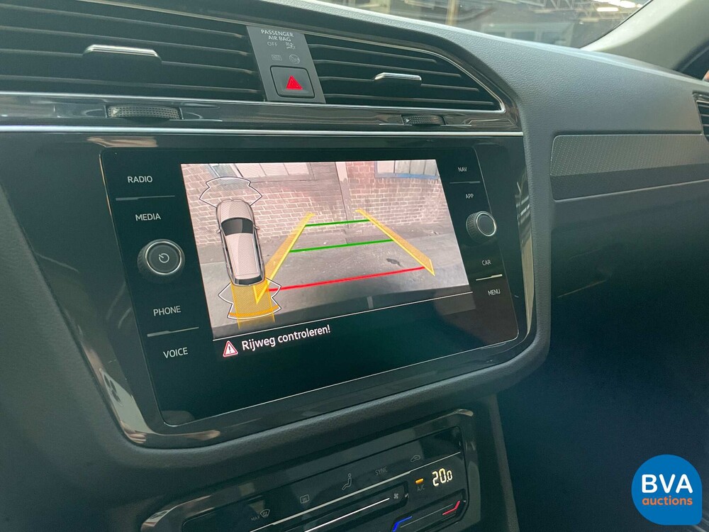 Volkswagen Tiguan 1.5 TSI R-Line 2021 -Org. NL- Garantie, N-982-RJ