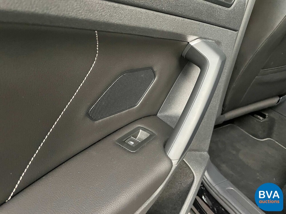 Volkswagen Tiguan 1.5 TSI R-Line 2021 -Org. NL- Garantie, N-982-RJ