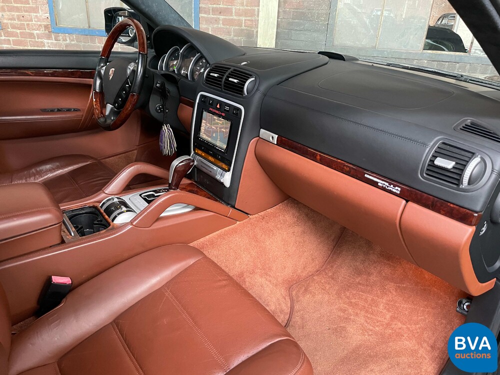 Porsche Cayenne Turbo 4.8 V8 500hp 2007 -Youngtimer-.