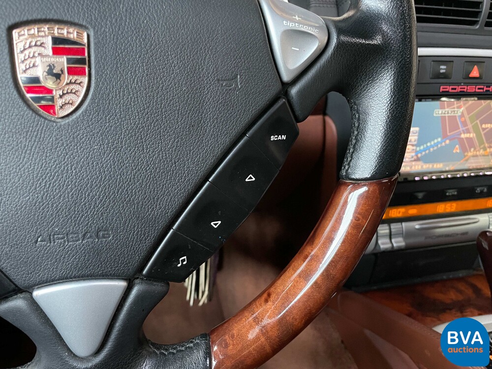 Porsche Cayenne Turbo 4.8 V8 500hp 2007 -Youngtimer-.