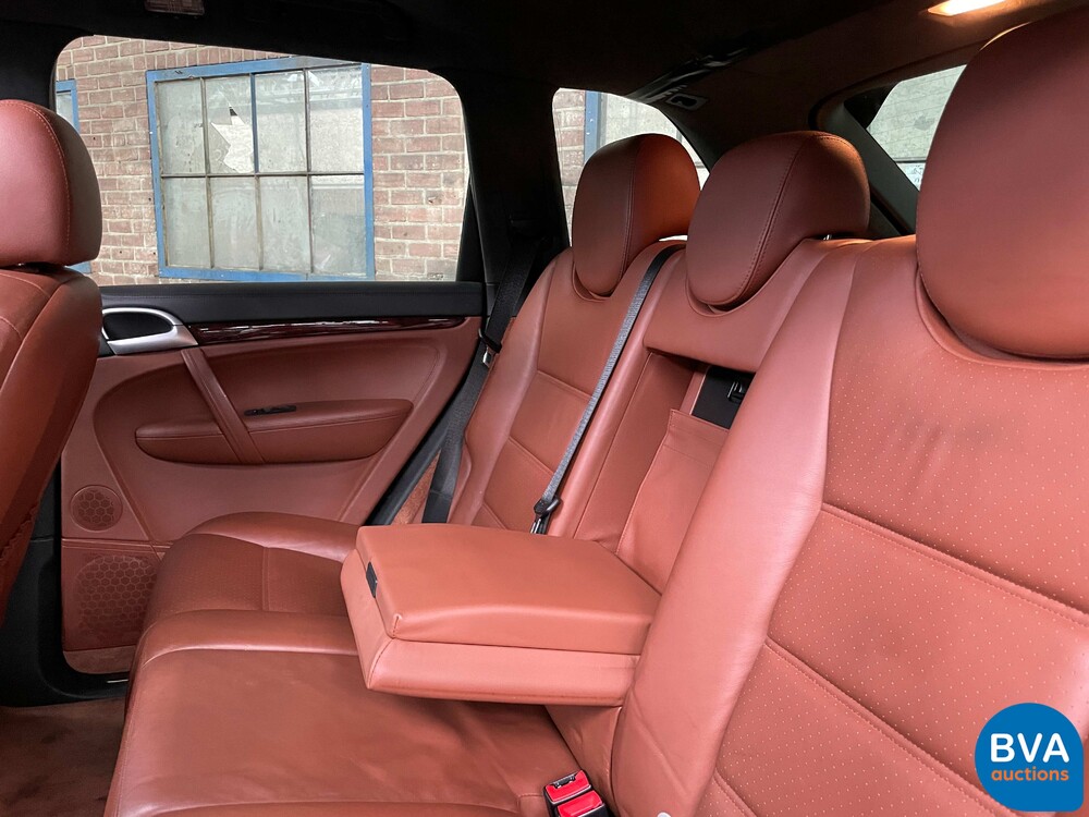 Porsche Cayenne Turbo 4.8 V8 500hp 2007 -Youngtimer-.