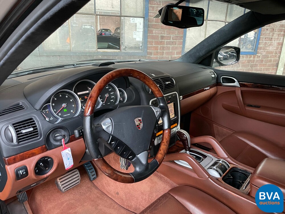 Porsche Cayenne Turbo 4.8 V8 500hp 2007 -Youngtimer-.