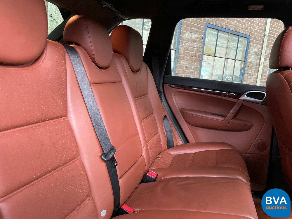 Porsche Cayenne Turbo 4.8 V8 500hp 2007 -Youngtimer-.