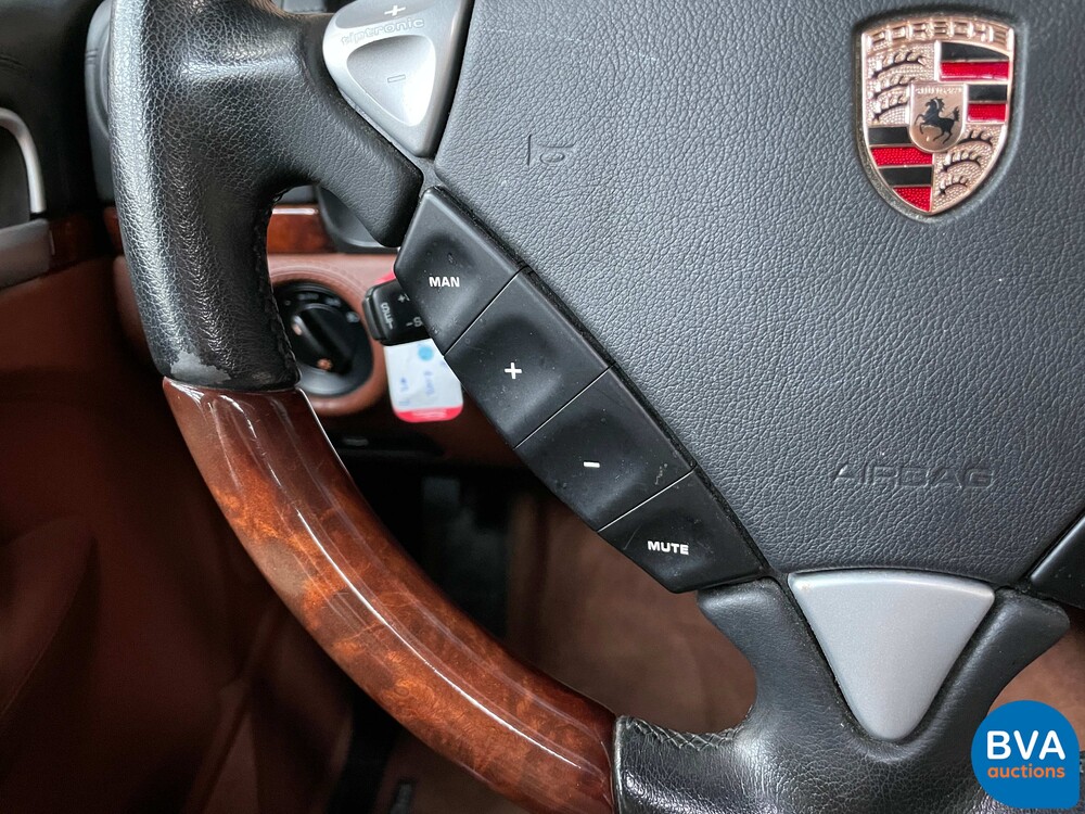 Porsche Cayenne Turbo 4.8 V8 500hp 2007 -Youngtimer-.