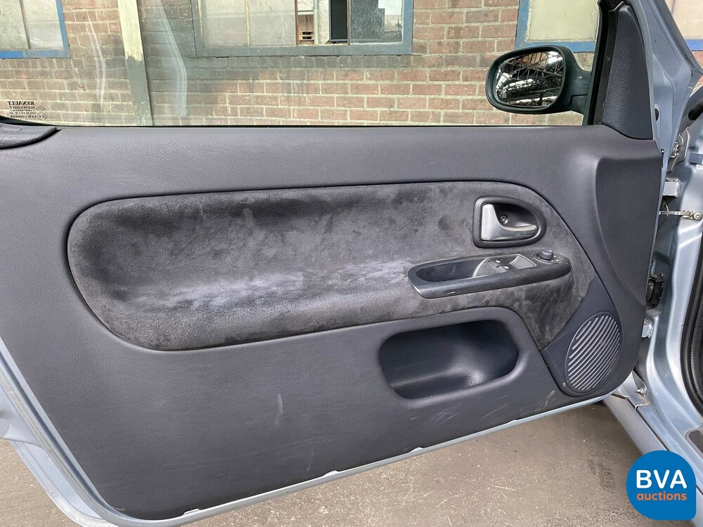 Renault Sport Clio RS 2.0 2004 -YOUNGTIMER-.