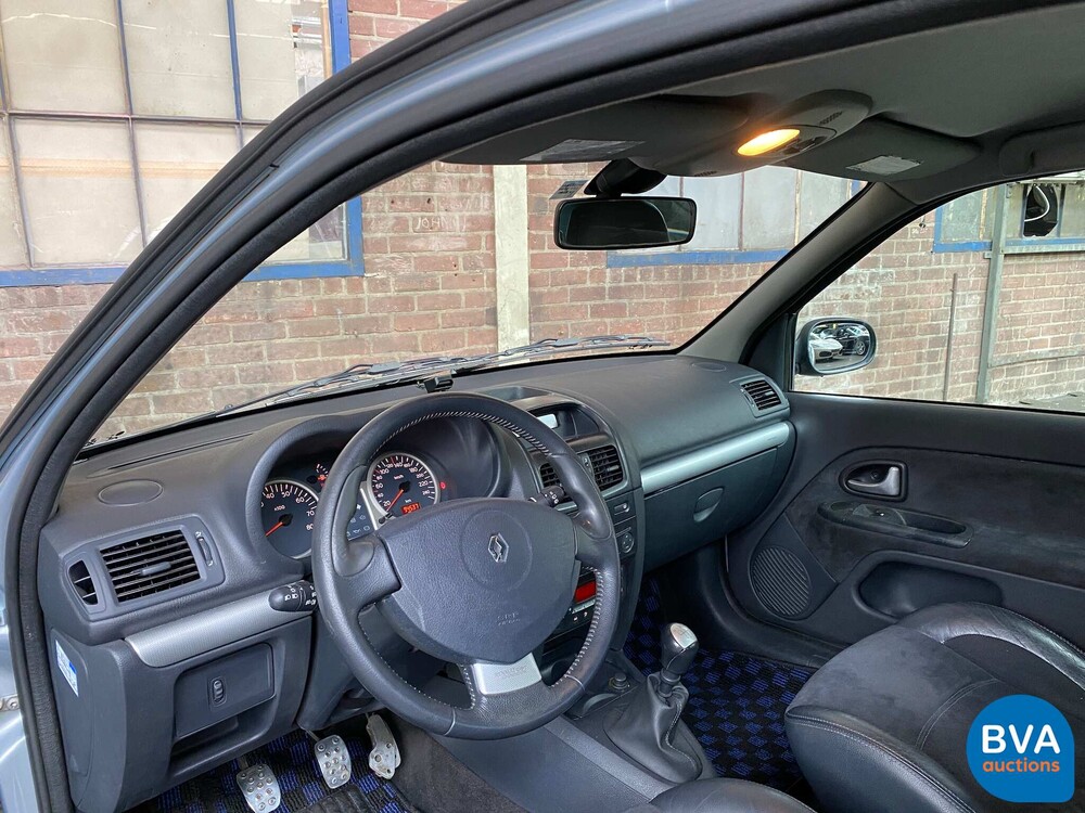 Renault Sport Clio RS 2.0 2004 -YOUNGTIMER-.