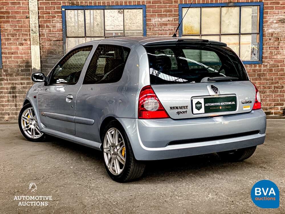 Renault Sport Clio RS 2.0 2004 -YOUNGTIMER-.