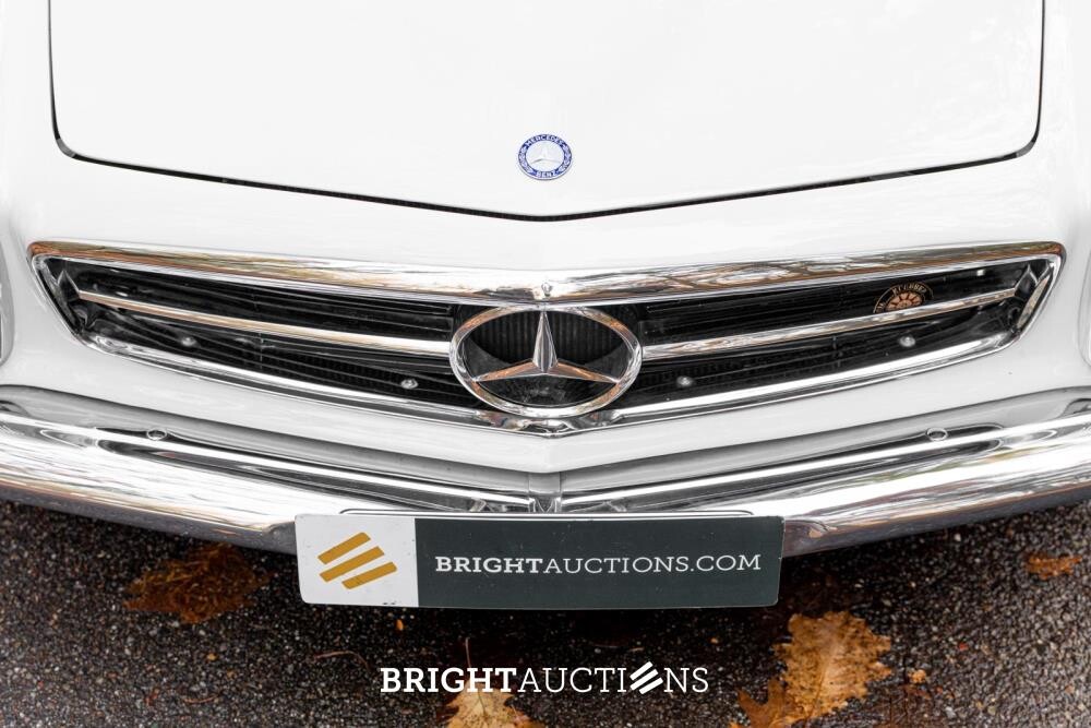 Mercedes-Benz 280 SL Pagoda – Manual Transmission – EU Specification – 2.8-Litre Inline-Six