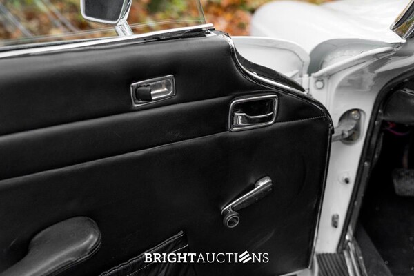 Mercedes-Benz 280 SL Pagoda – Manual Transmission – EU Specification – 2.8-Litre Inline-Six