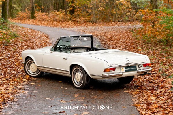 Mercedes-Benz 280 SL Pagoda – Manual Transmission – EU Specification – 2.8-Litre Inline-Six
