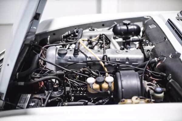 Mercedes-Benz 280 SL Pagoda – Manual Transmission – EU Specification – 2.8-Litre Inline-Six