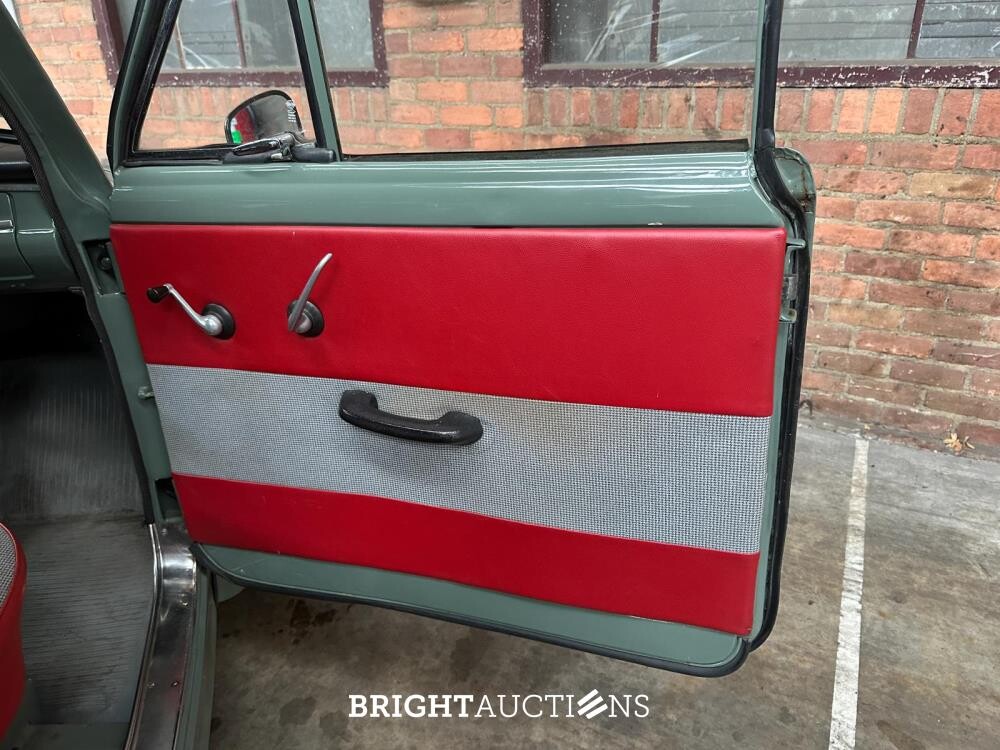 Volvo 210 4-Cilinder 1960, DH-94-92 Oldtimer