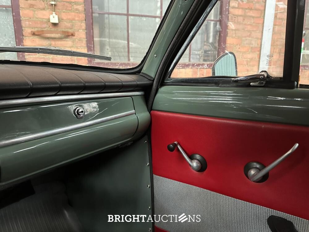 Volvo 210 4-Cilinder 1960, DH-94-92 Oldtimer