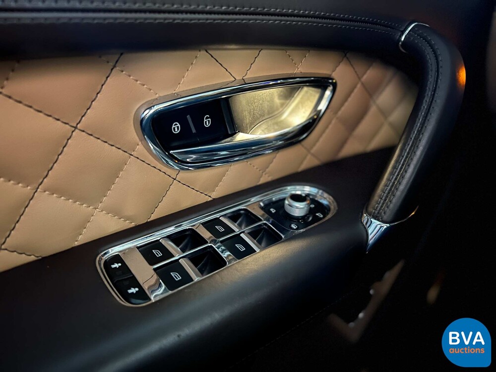 Bentley Bentayga 6.0 V12 Erstausgabe 608 PS 2016, P-569-DB.