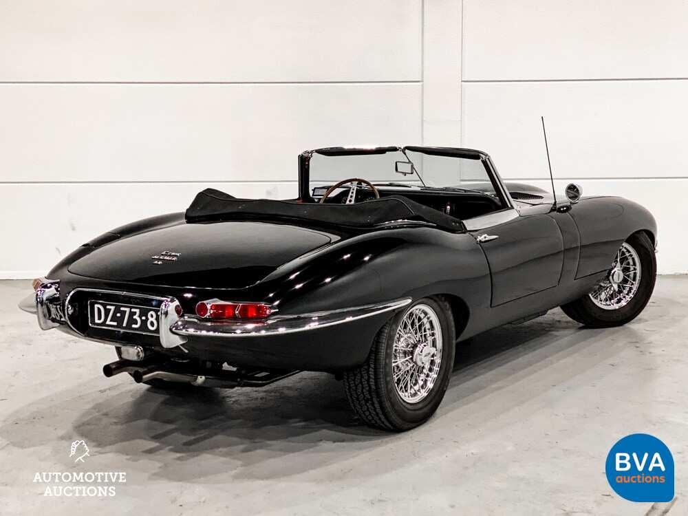 Jaguar E-Type Serie 1 OTS 4.2 Reihensechszylinder-Cabriolet 1967, DZ-73-87.