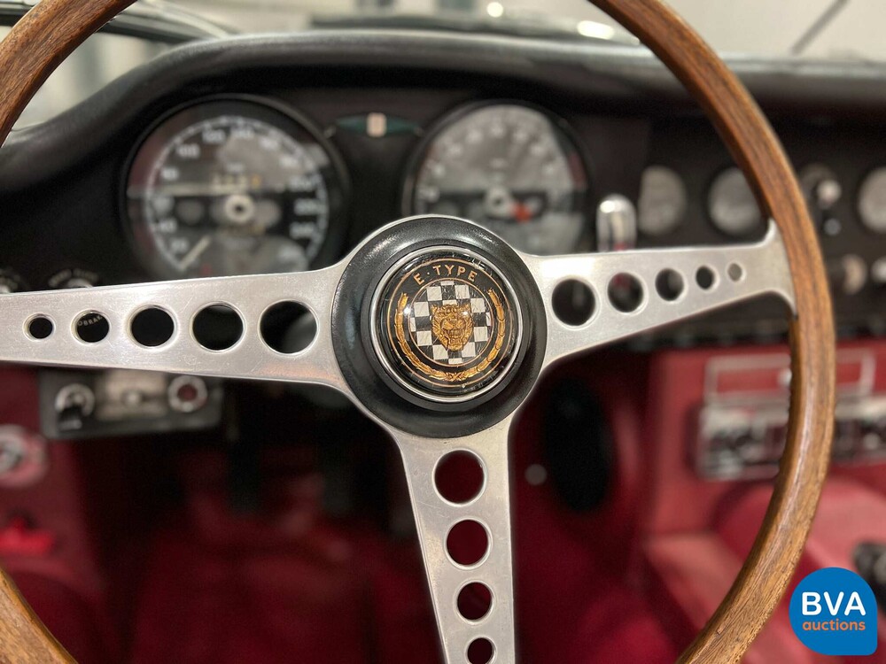 Jaguar E-Type Serie 1 OTS 4.2 Reihensechszylinder-Cabriolet 1967, DZ-73-87.