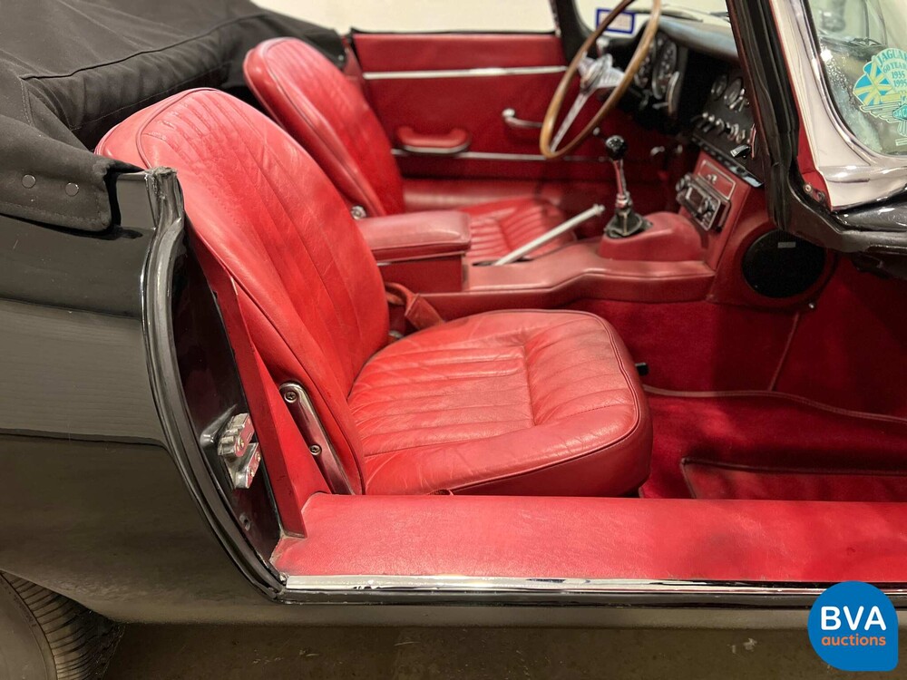 Jaguar E-Type Serie 1 OTS 4.2 Reihensechszylinder-Cabriolet 1967, DZ-73-87.
