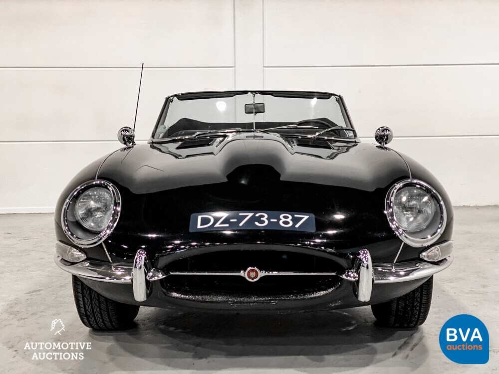 Jaguar E-Type Serie 1 OTS 4.2 Reihensechszylinder-Cabriolet 1967, DZ-73-87.