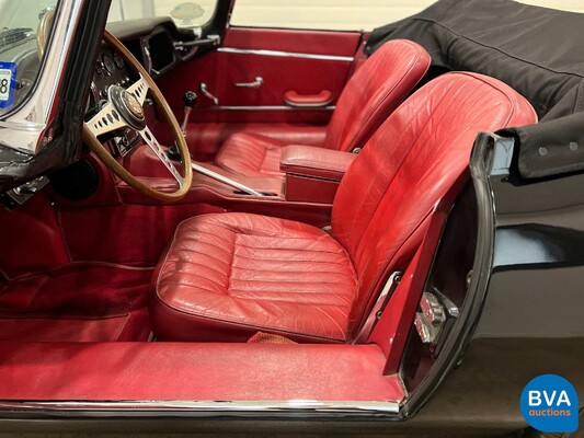 Jaguar E-Type Series 1 OTS 4.2 Six-in-Line Cabriolet 1967, DZ-73-87.