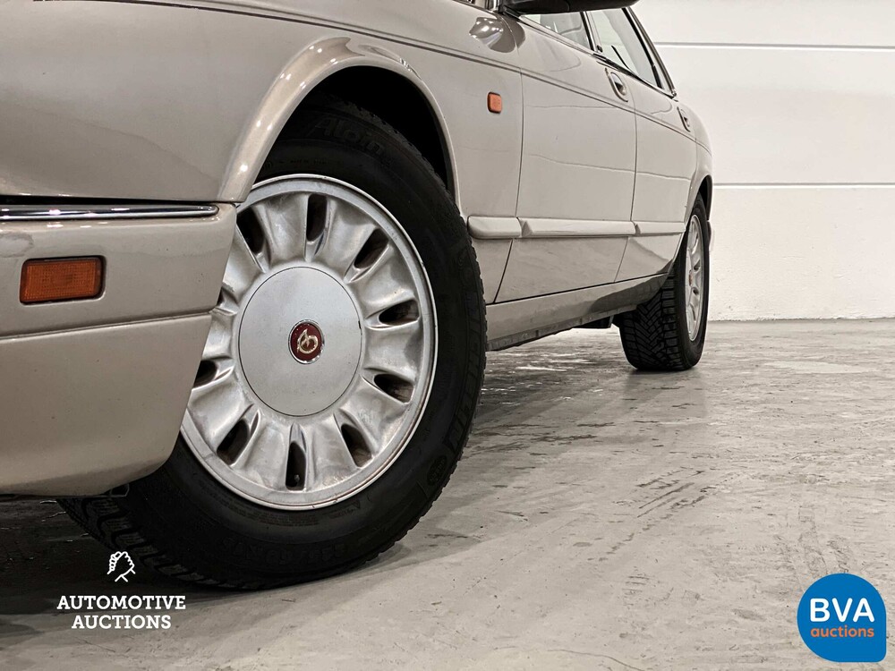 Daimler SIX LWB4.0 241PS 1997 -Org. NL-, RB-TL-96.