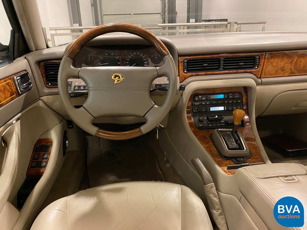 Daimler SIX LWB4.0 241PS 1997 -Org. NL-, RB-TL-96.