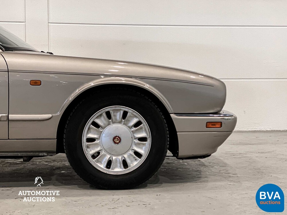 Daimler SIX LWB4.0 241PS 1997 -Org. NL-, RB-TL-96.