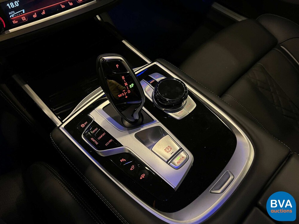 BMW 740Li xDrive M-Sport 340pk GARANTIE 7-Serie 2021, L-303-RB