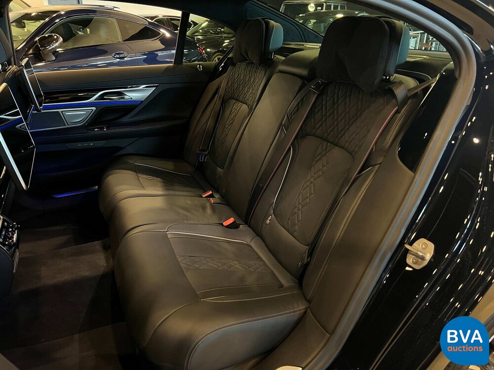 BMW 740Li xDrive M-Sport 340pk GARANTIE 7-Serie 2021, L-303-RB
