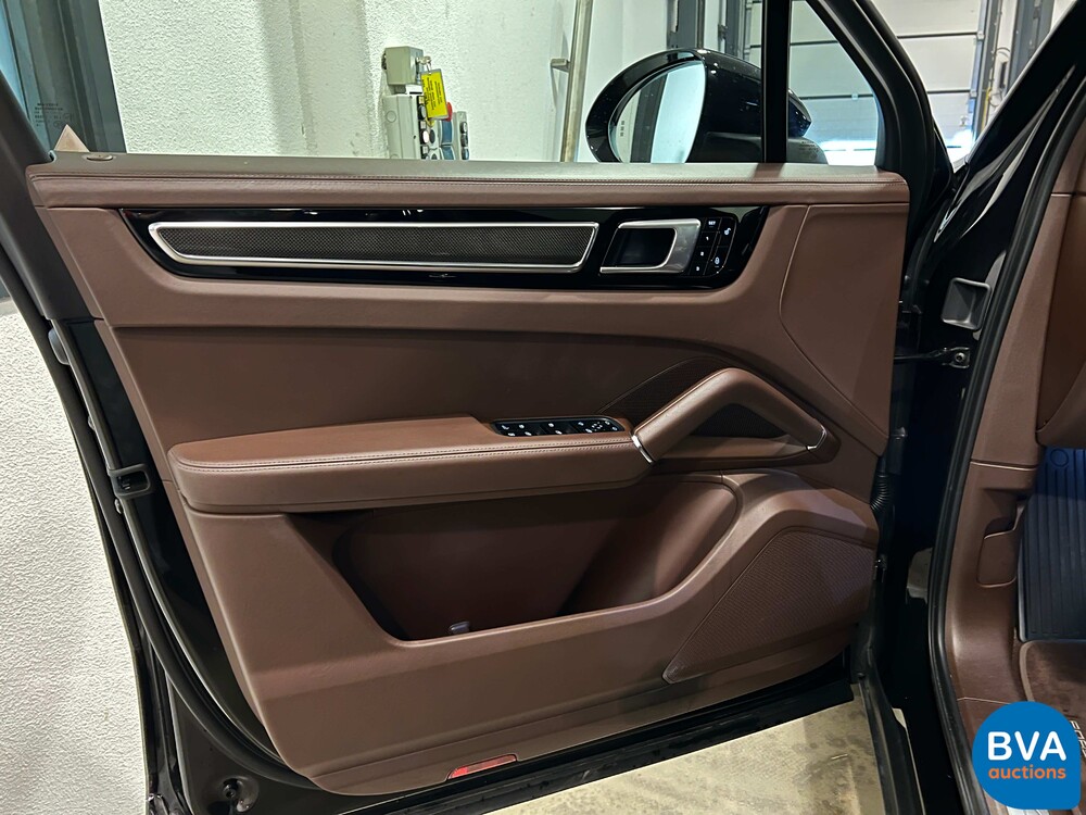 Porsche Cayenne E-Hybrid 3.0 V6 -NW MODEL- 462pk 2018 SportChrono -Org. NL-, TL-795-R