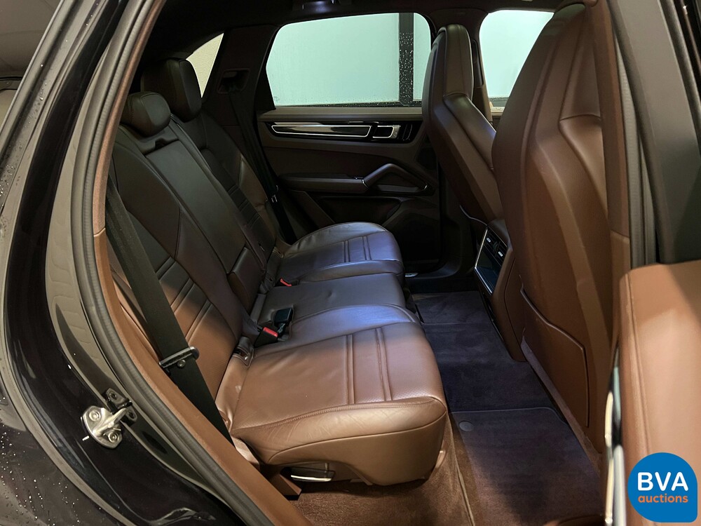 Porsche Cayenne E-Hybrid 3.0 V6 -NW MODEL- 462pk 2018 SportChrono -Org. NL-, TL-795-R