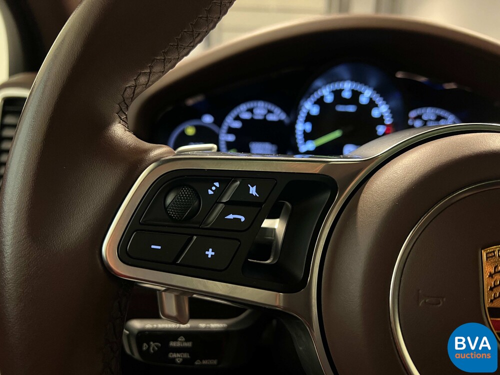 Porsche Cayenne E-Hybrid 3.0 V6 -NW MODEL- 462pk 2018 SportChrono -Org. NL-, TL-795-R