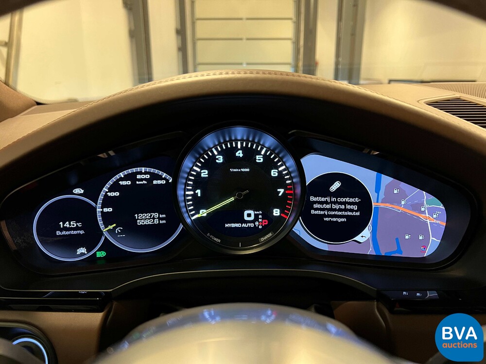 Porsche Cayenne E-Hybrid 3.0 V6 -NW MODEL- 462pk 2018 SportChrono -Org. NL-, TL-795-R