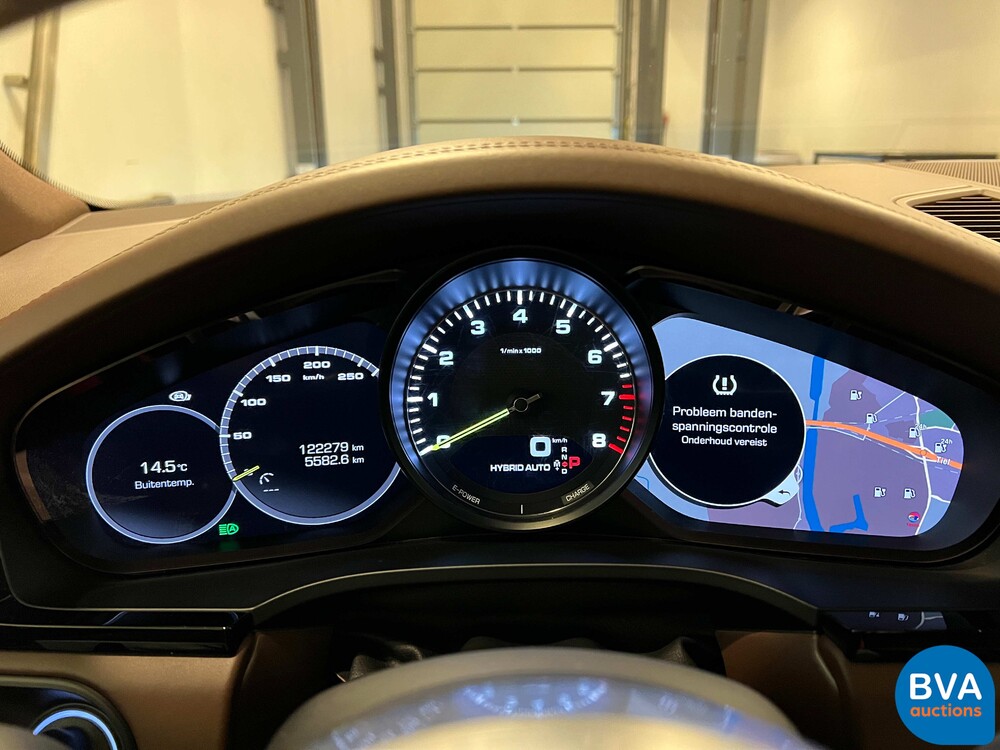 Porsche Cayenne E-Hybrid 3.0 V6 -NW MODEL- 462pk 2018 SportChrono -Org. NL-, TL-795-R