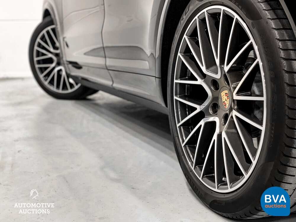 Porsche Cayenne E-Hybrid 3.0 V6 -NW MODEL- 462pk 2018 SportChrono -Org. NL-, TL-795-R