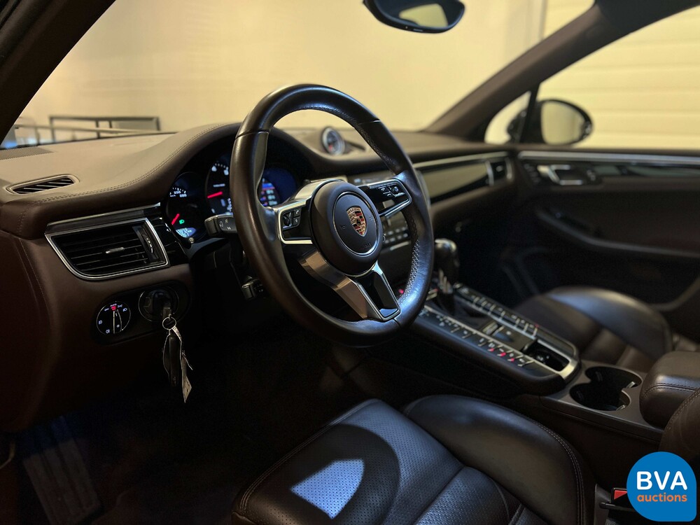 Porsche Macan 2.0 SportChrono 252pk 2016 -Org. NL-, KN-374-H