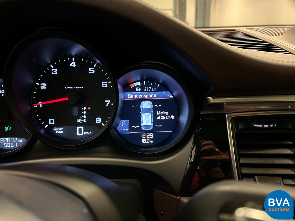 Porsche Macan 2.0 SportChrono 252pk 2016 -Org. NL-, KN-374-H
