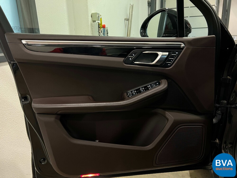 Porsche Macan 2.0 SportChrono 252pk 2016 -Org. NL-, KN-374-H