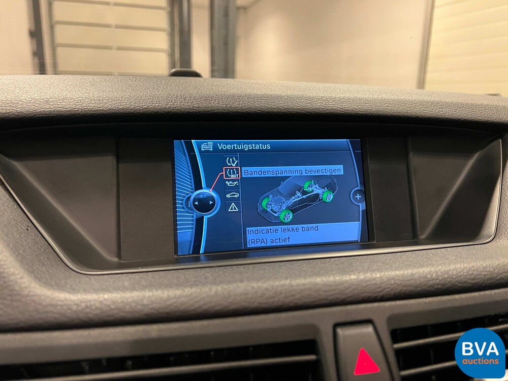 BMW X1 18i sDrive Executive 150pk 2010, GP-214-R