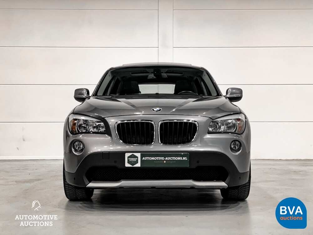 BMW X1 18i sDrive Executive 150pk 2010, GP-214-R