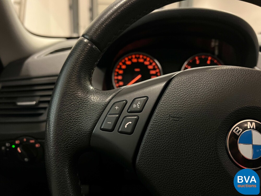 BMW X1 18i sDrive Executive 150pk 2010, GP-214-R