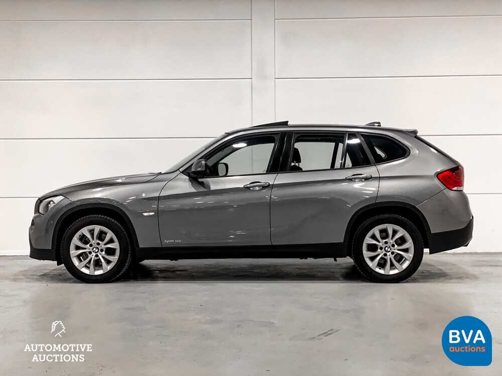 BMW X1 18i sDrive Executive 150pk 2010, GP-214-R