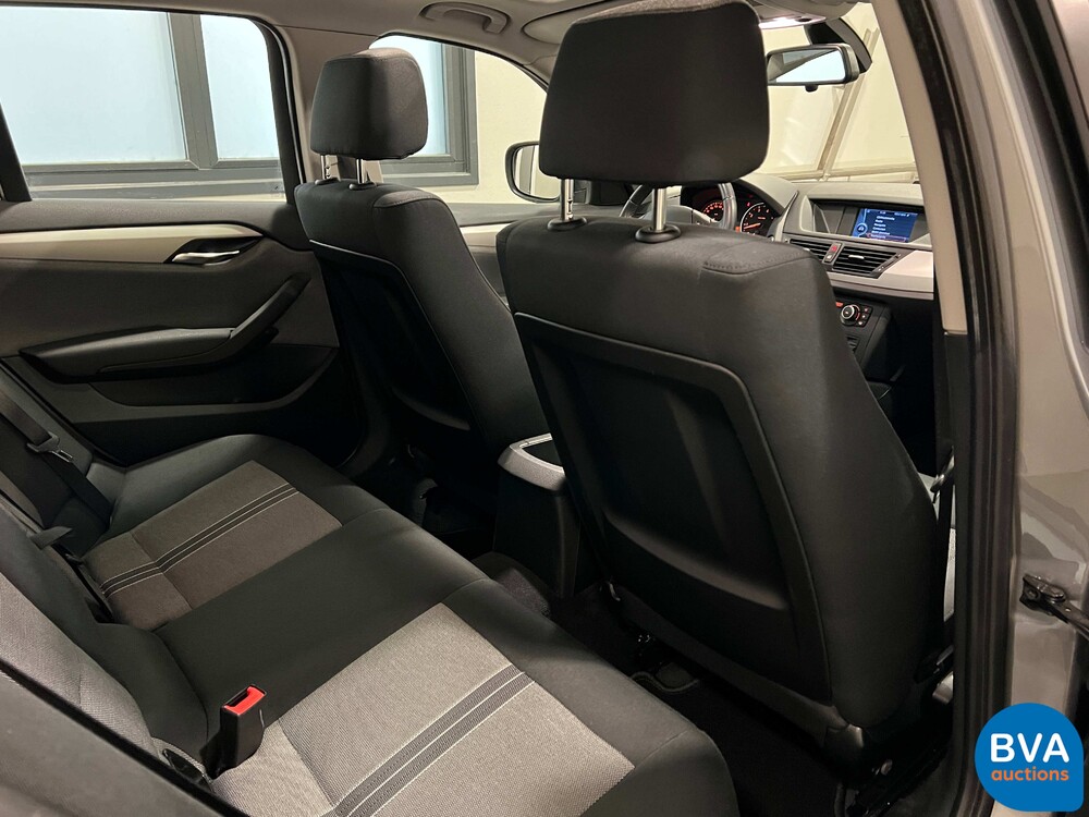 BMW X1 18i sDrive Executive 150pk 2010, GP-214-R