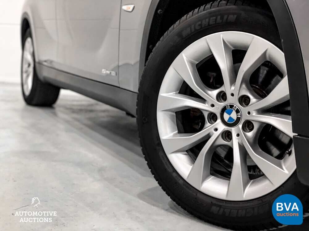 BMW X1 18i sDrive Executive 150pk 2010, GP-214-R